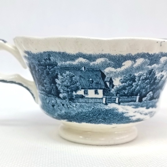 Set of three cups with saucers by Société Céramique. Dutch Farm - Picture 7 of 10